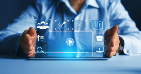 三峡指的是哪三峡？