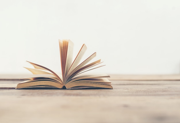 外国是怎么过清明节的？