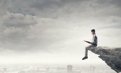 三峡指的是哪三峡？